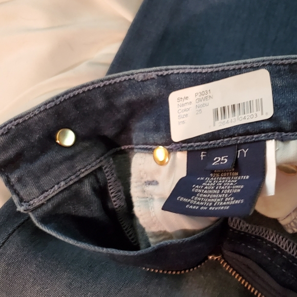 💥SALE HP🎉 Fidelity Gwen Nobu Crop Denim - Picture 7 of 7